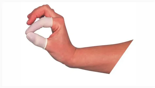 Latexové náprstníky M (7-8)  100ks